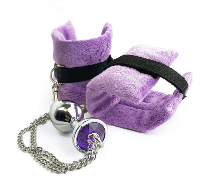 Наручники с металлической анальной пробкой Art of Sex Handcuffs with Metal Anal Plug size M Purple