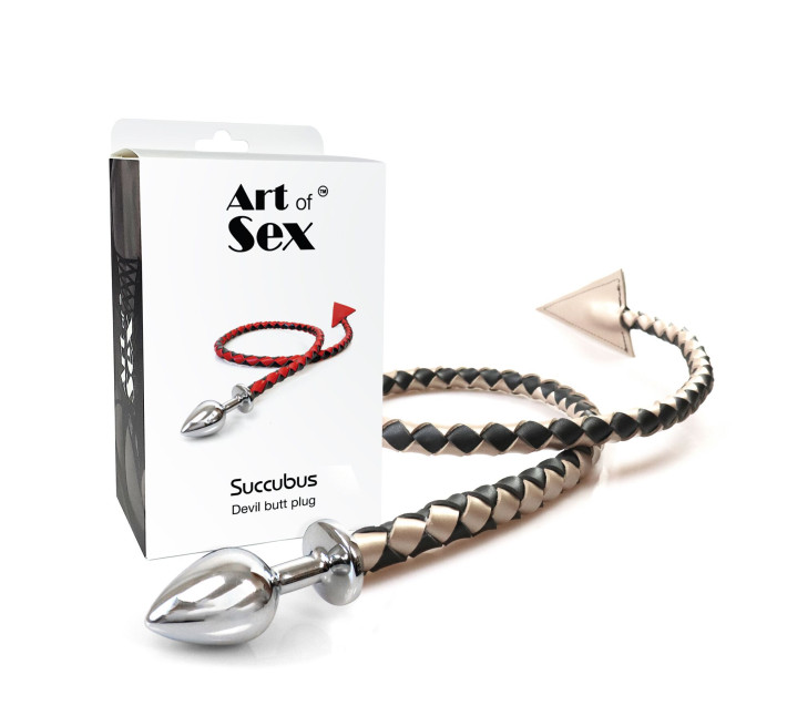 Металлическая анальная пробка M с дьявольским хвостом Art of Sex - Succubus, экокожа, черный/золото