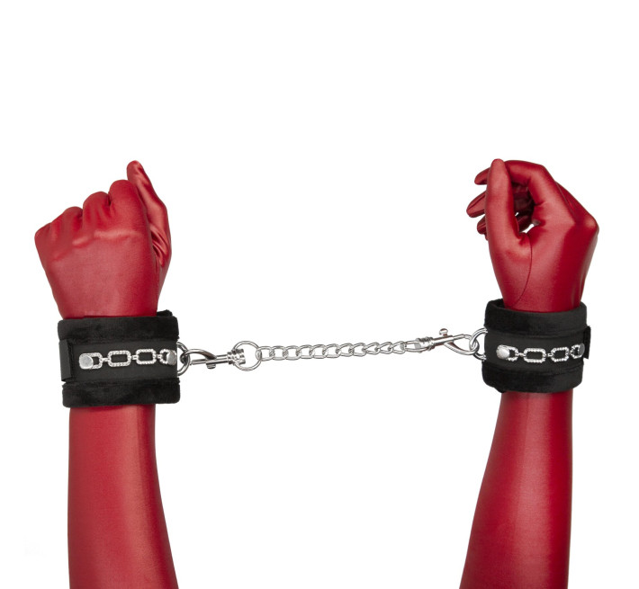 Наручники Punishment - Crystal Detail Handcuffs - Black