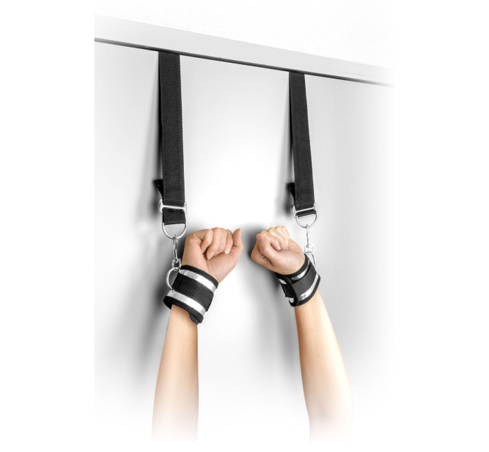 Фиксатор для рук на двери Fetish Tentation Door swing handcuffs
