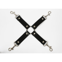 Хрестовина зі шкіри Feral Feelings - 4 Way Connector чорна Хрестовина зі шкіри Feral Feelings - 4 Way Connector чорна