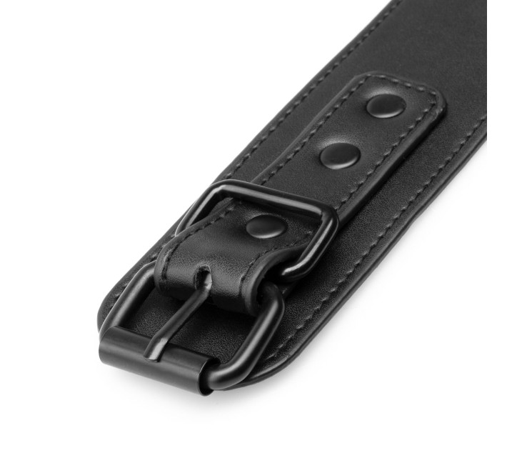 Наручники Bedroom Fantasies: Faux Leather Handcuffs One Size, черные