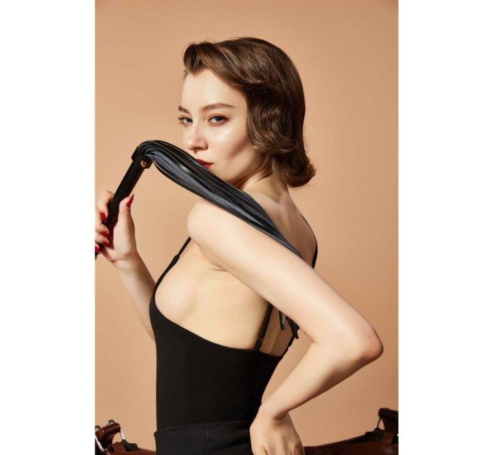 Флогер (батіг) UPKO з позолотою, італійська шкіра, Чорний