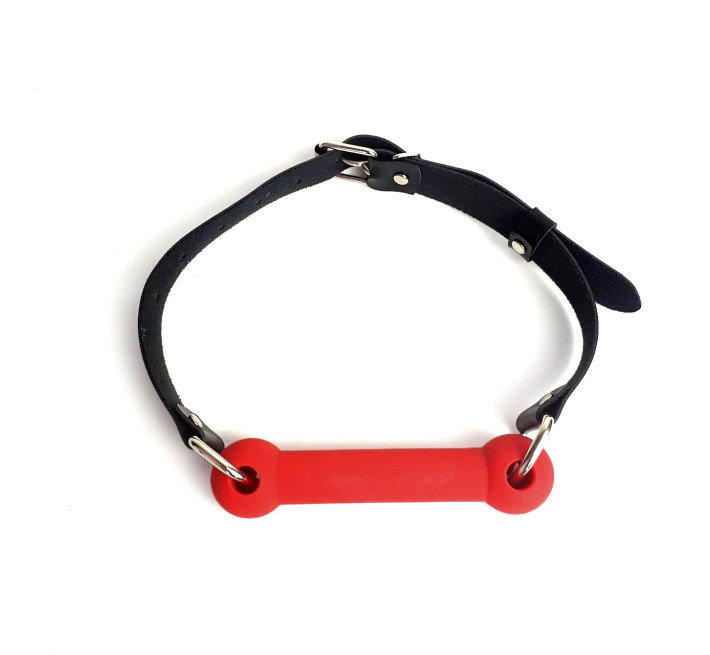 Кляп-палиця на ременях Art of Sex – Gag Stick Silicon, червоний, натуральна шкіра