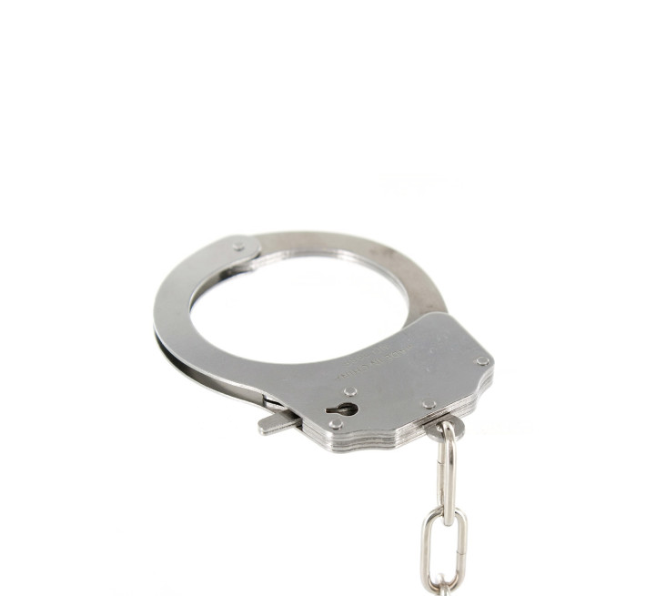 Наручники з хутром Toy Joy Furry fan cuffs Фіолетові