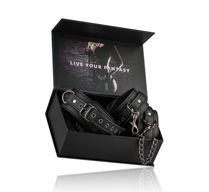 Нашийник з поножами EasyToys Leather Collar With Anklecuff чорний