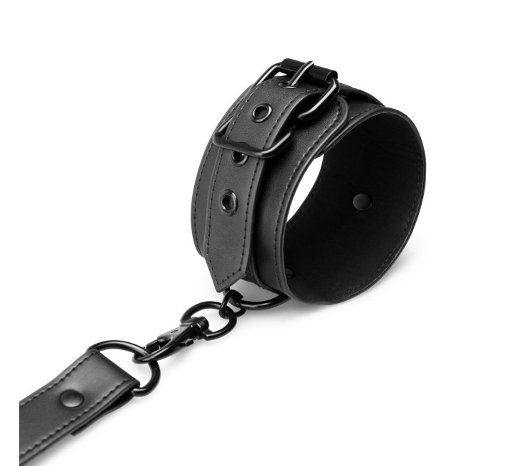 Крестовина с наручниками и поножами Bedroom Fantasies: Hogtie with Hand and Ankle Cuffs