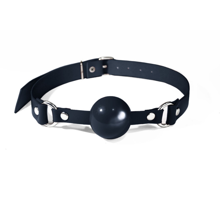 Кляп силиконовый Feral Feelings Silicon Ball Gag Black/Black, черный ремень, черный шарик