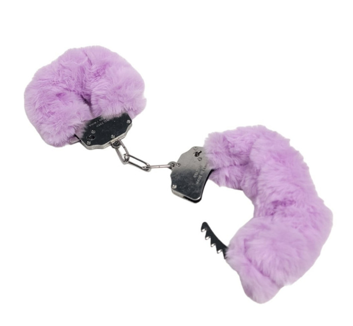 Наручники DS Fetish Plush handcuffs, метал з хутром, фіолетові