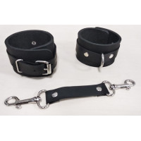 Наручники зі шкіри Feral Feelings - Hand Restraints чорні Наручники зі шкіри Feral Feelings - Hand Restraints чорні