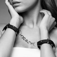 Наручники Bijoux Indiscrets MAZE Thin Handcuffs Чорні
