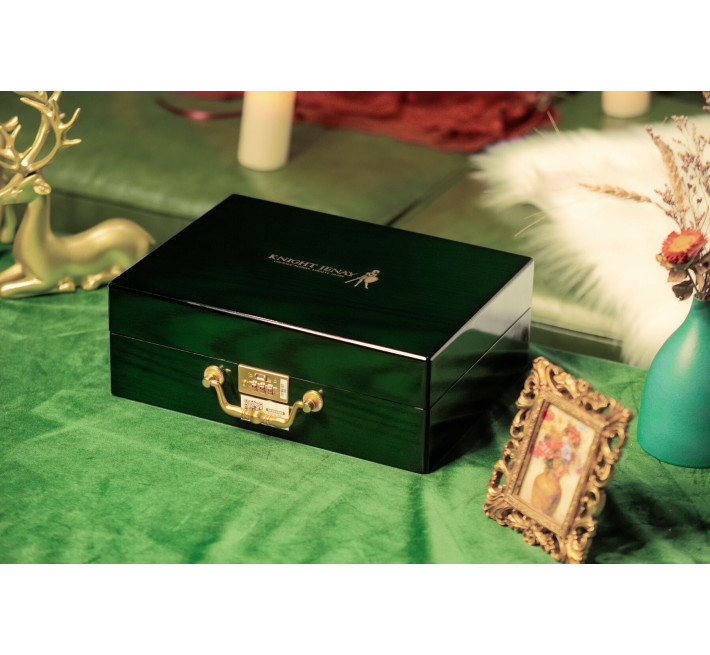 Набір Knight Jenay Pandora Box: вакуумний вібратор, вібратор з камерою, віброяйце, лоскітка, стрічка