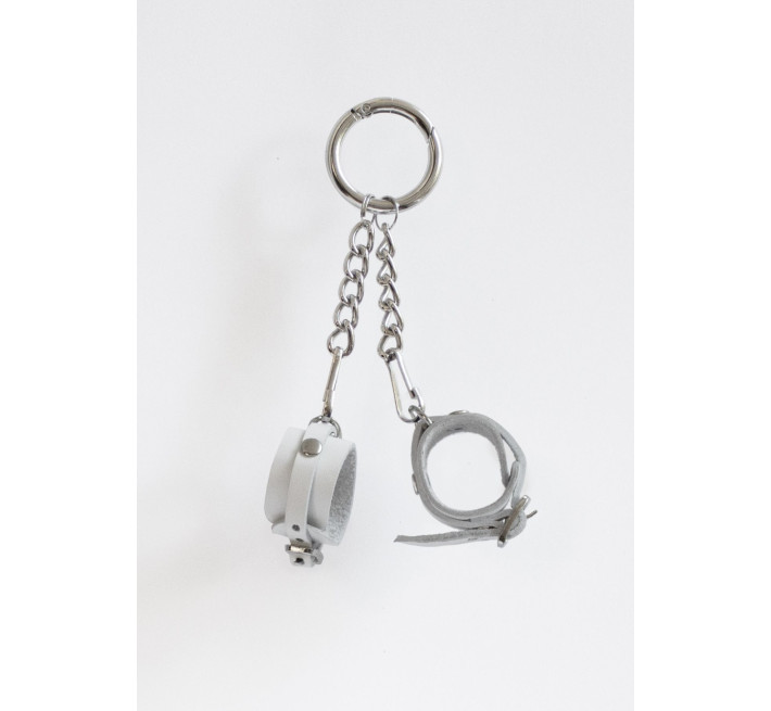 Брелок Наручники с пряжкой Feral Feelings Белый