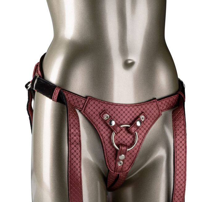 Трусики для страпона California Exotic The Regal Queen Красные