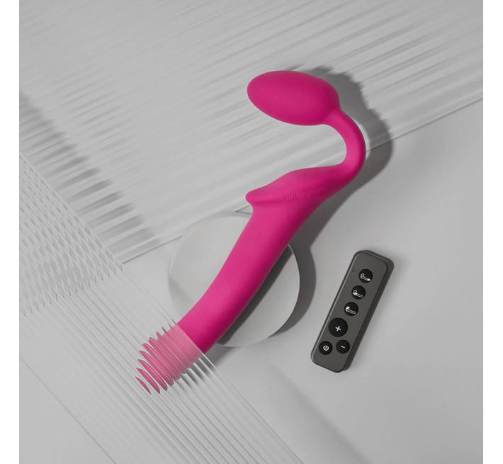 Безремневой страпон с вибрацией Strap-On-Me Vibrating Fuchsia L, диаметр 3,7 см, пульт ДУ, регулируемый