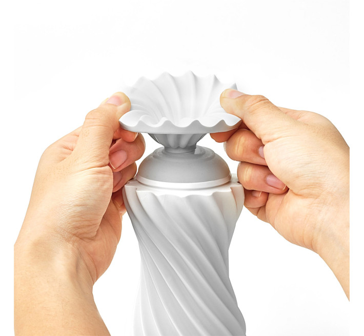 Мастурбатор Tenga FLEX Silky Білий