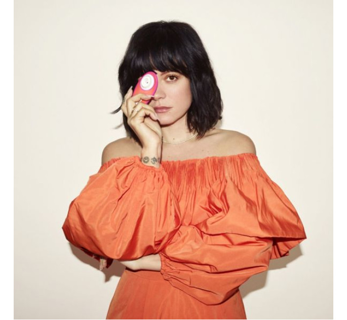 Вакуумный стимулятор клитора Womanizer Liberty by Lily Allen