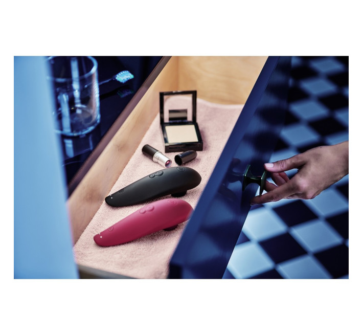 Вакуумный стимулятор клитора Womanizer Classic 2 Bordeaux