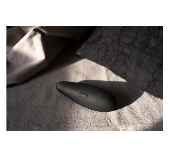 Вакуумный стимулятор клитора Womanizer Classic 2 Black