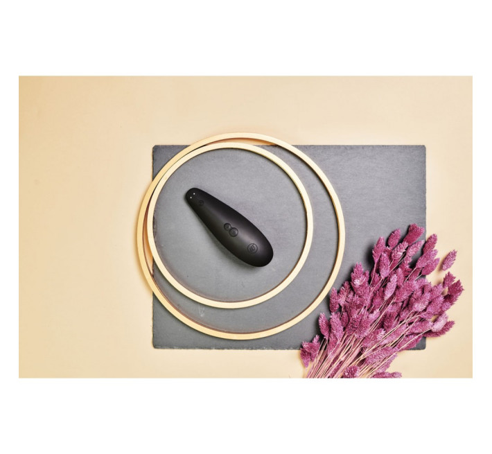 Вакуумный стимулятор клитора Womanizer Classic 2 Black