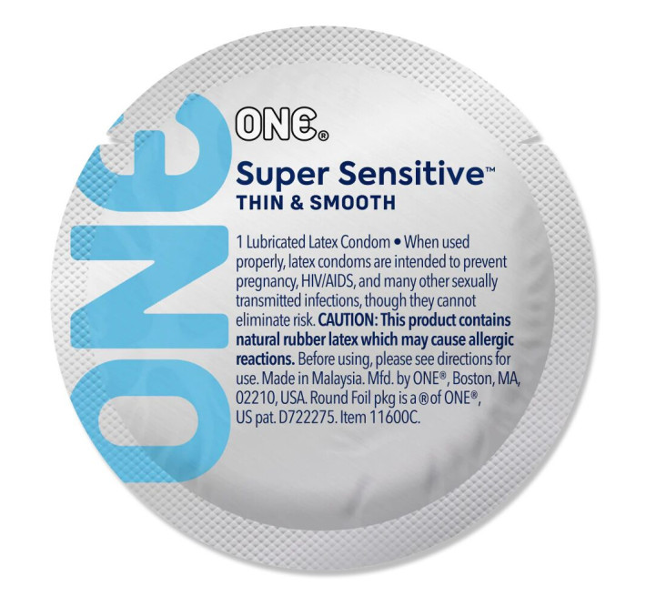 ONE Super Sensitive, 100 шт, гладенькі, з додатковою змазкою, паковання-тубус
